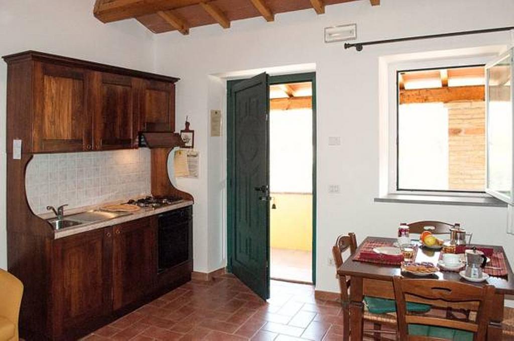 Гостевой дом Il Poggio Delle Ginestre Торджано Экстерьер фото